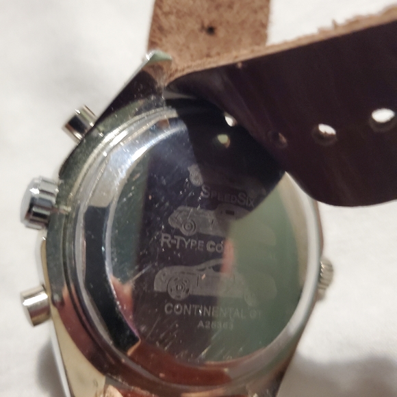 Watch - Picture 5 of 8